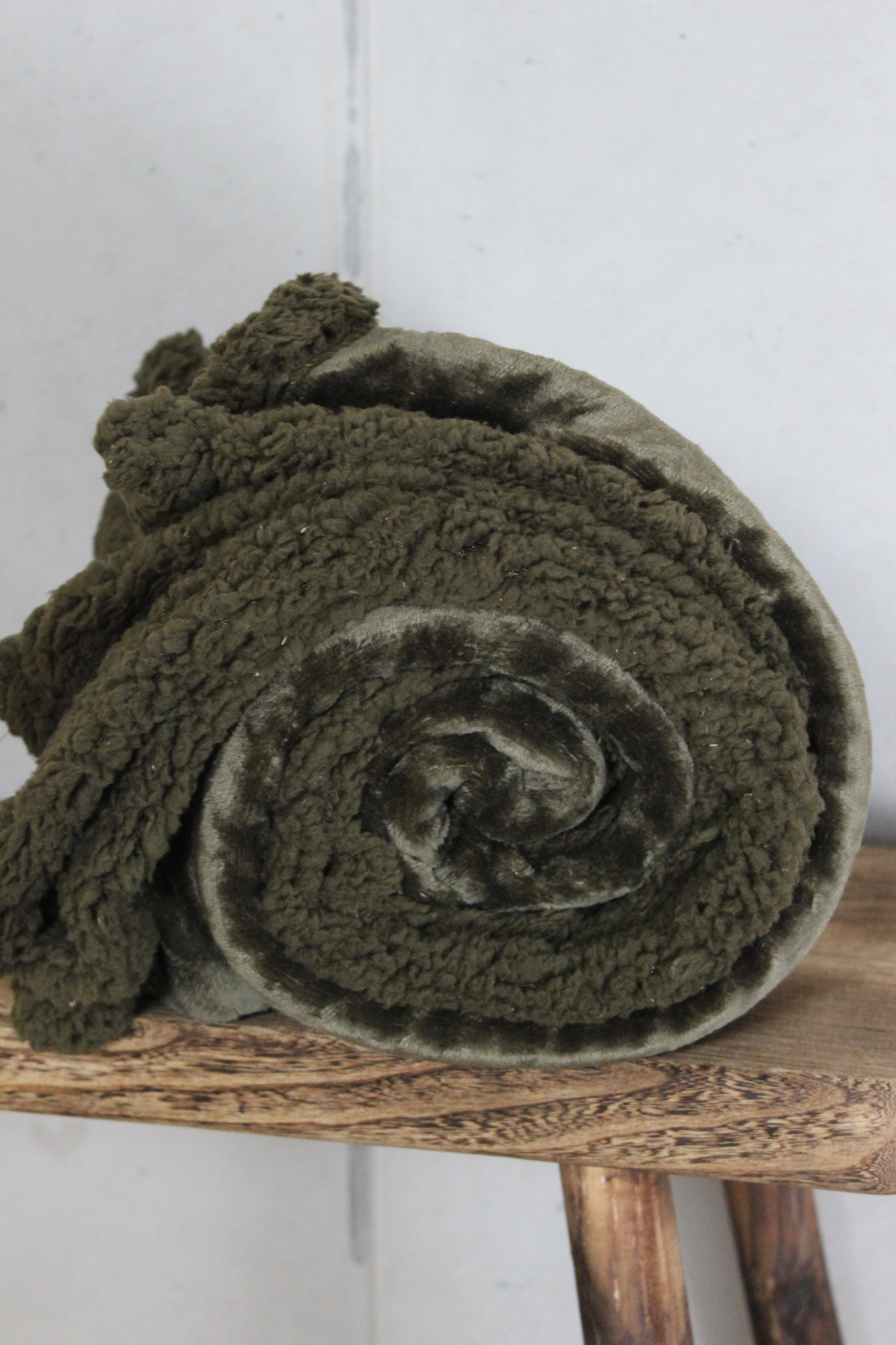 Kuscheldecke Runi - Olivgrün