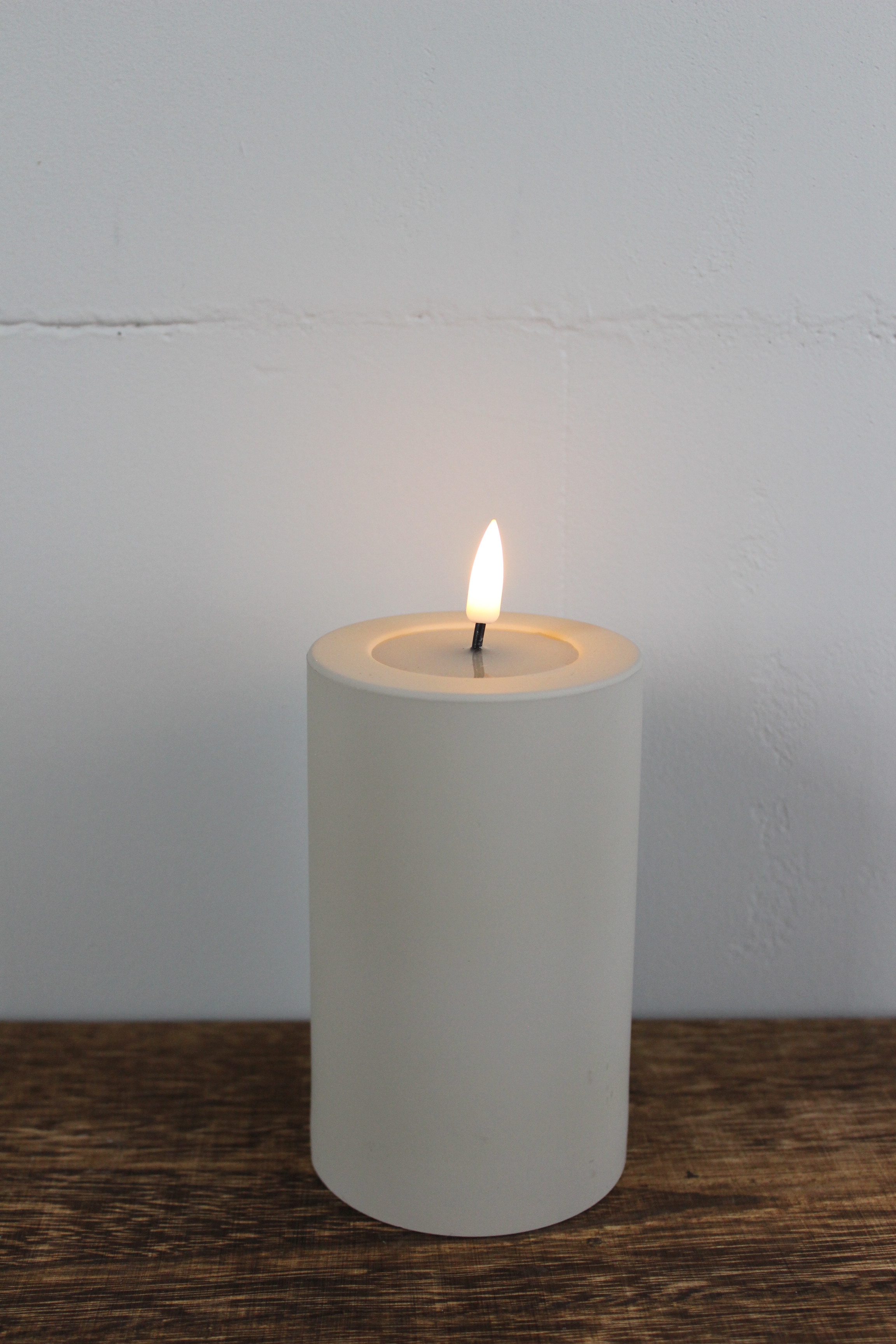 LED Stumpenkerze 7,5x15 - Greige