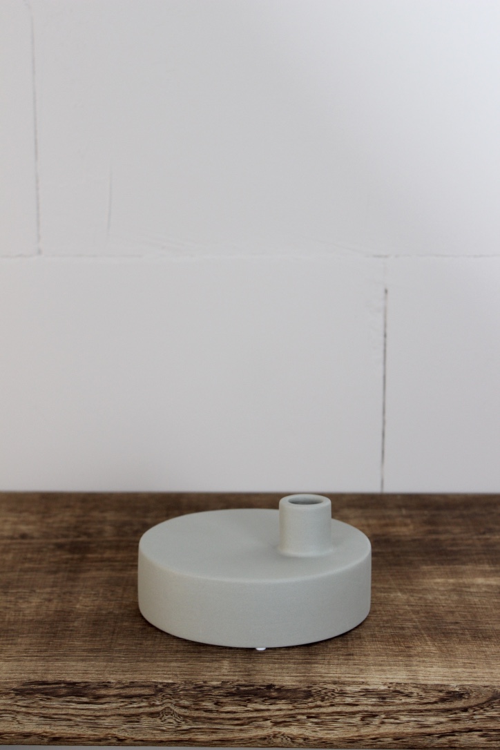 Wohnfuehl_Shop_UG_Kerzenhalter_Knob_taupe_1.jpg
