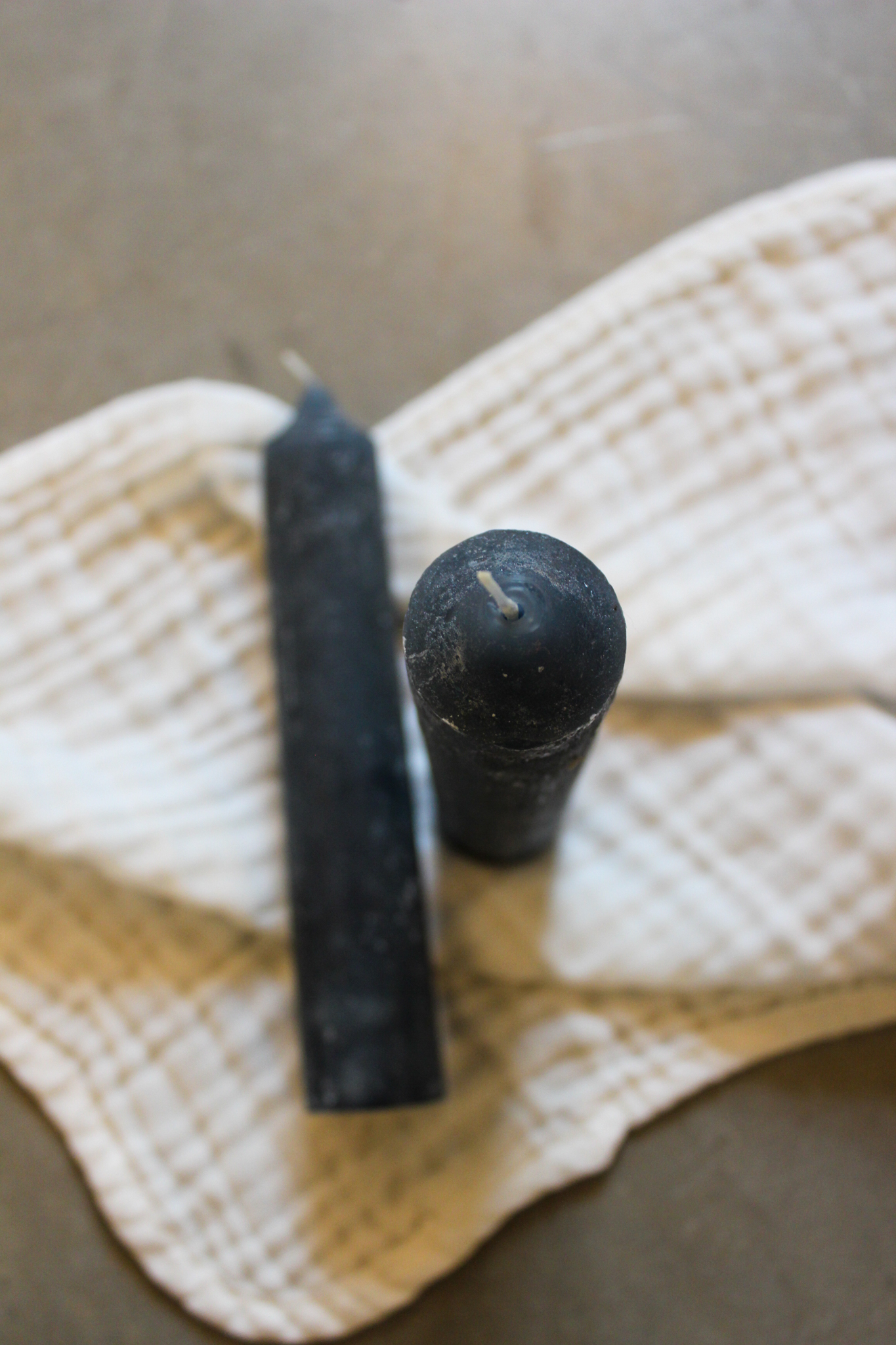 Kerze Berta klein - Graublau