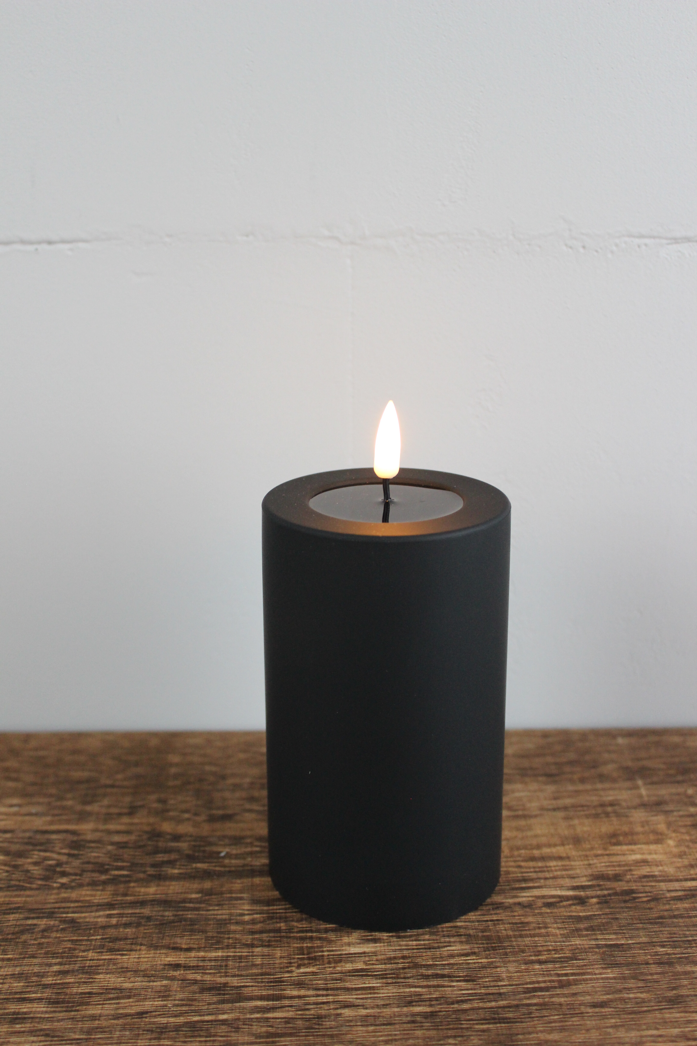 LED Stumpenkerze 7,5x12,5 - Schwarz